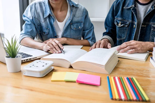 High School Tutor College Student Group Sitting Desk Library Studying — Stock Photo, Image