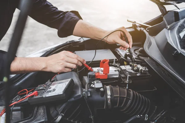 Servizi Concetto Macchina Del Motore Dell Automobile Riparatore Meccanico Dell — Foto Stock