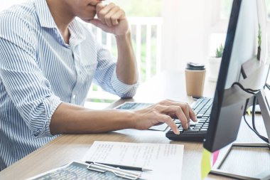 Profesyonel programcı programlama ve geliştirme çalışma