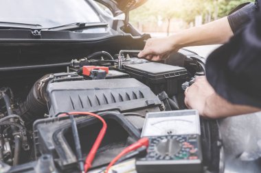 Hizmetleri araba motoru makinesi konsepti, otomobil mekanik repairm
