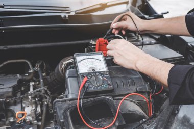 Hizmetleri araba motoru makinesi konsepti, otomobil mekanik repairm