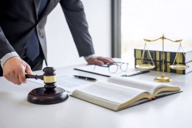 Yargıç tokmak ile Adalet avukatlar, avukat takım elbise veya avukat wo