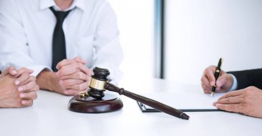 Boşanma (dissolut kararnamenin imzalama avukat tarafından hazırlanan anlaşma