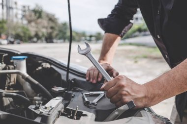Hizmetleri araba motoru makinesi konsepti, otomobil mekanik repairm