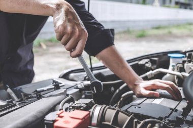 Hizmetleri araba motoru makinesi konsepti, otomobil mekanik repairm