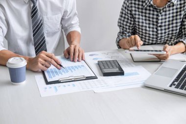Ortak toplantı ve brifing, iş arkadaşları c ekip çalışması