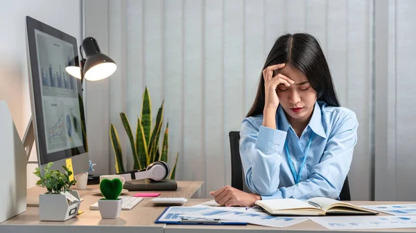 Portrait Young Asian Business Woman Feeling Stress Tired Work Sitting — Stock Photo, Image