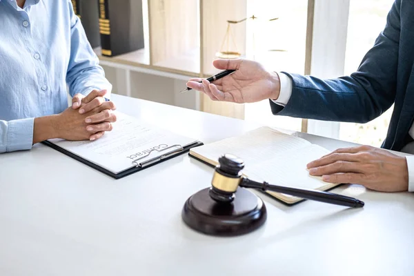 Businesswoman Male Lawyer Judge Consult Conference Having Team Meeting Client — Stock Photo, Image