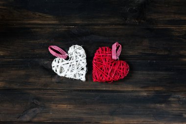 arka plan ile kalpleri, Valentine. Sevgililer günü. Seviyorum. Hasır kalpler. Romantik fotoğraf.