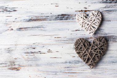 arka plan ile kalpleri, Valentine. Sevgililer günü. Seviyorum. Hasır kalpler. Romantik fotoğraf. Metin için yer. Romantik arka plan kopya alanı ile