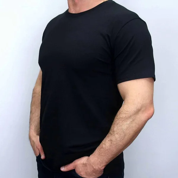 man in short sleeve t-shirt