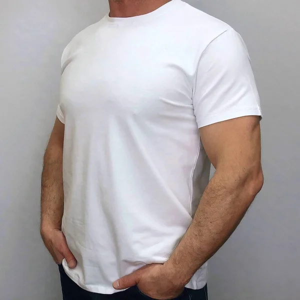 man in short sleeve t-shirt