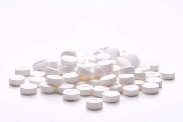 Bodegón con pila de pastillas o comprimidos redondos, antidepresivos —  Fotos de Stock