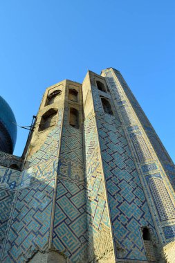 Semerkant. Özbekistan. Eylül 2019. Antik mimari kompleks - Registan. Cami, medrese, minare.
