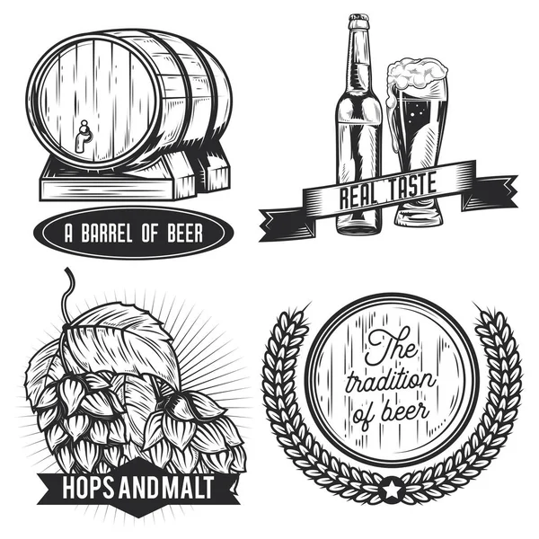 Conjunto de emblemas de cerveja, etiquetas, crachás, logotipos. Isolado em branco . — Vetor de Stock