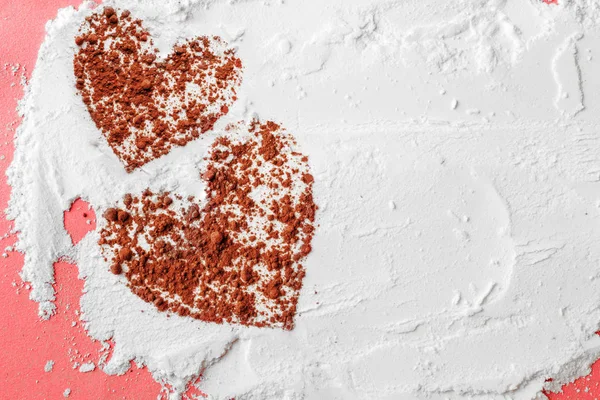 Çikolata toz kalpler şeker tozu arka plan düz üst üzerinde boşluk görüntülemek 