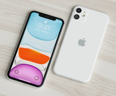 İtalya -22 Eylül 2019: Iphone 11 akıllı telefonlar masada. Iphone 11 yakın çekimde. Son Apple Mobile iphone modeli. Açıklayıcı editoryal.