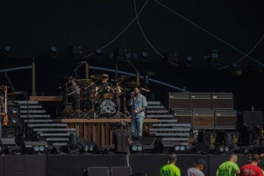 Great Lawn, Central Park, New York - 27 Eylül: Adam Lambert ile Queen Küresel Vatandaş Festivali sırasında ses kontrolü gerçekleştirmek. Editoryal