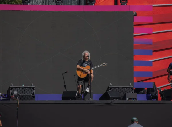 Groot gazon, Central Park, New York-27 september: koningin met Adam Lambert voeren soundcheck tijdens Global Citizen Festival. Redactionele — Stockfoto