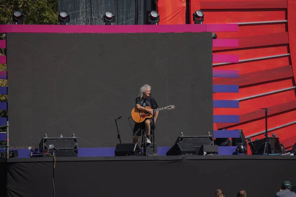 Groot gazon, Central Park, New York-27 september: koningin met Adam Lambert voeren soundcheck tijdens Global Citizen Festival. Redactionele — Stockfoto