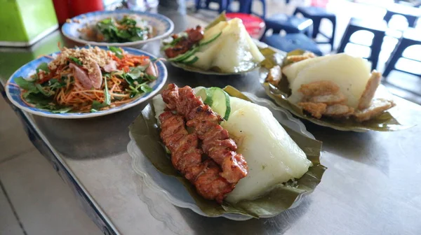 Вьетнамский Рисовый Торт Мясом Гриле — стоковое фото