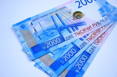 Yeni Rus banknotlar nalimom 2000 kapat-u