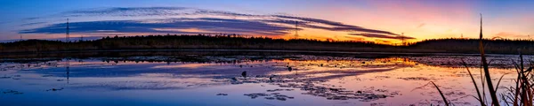 Noite Outono Lago Perto Vyborg Pôr Sol Norte Brilhante — Fotografia de Stock
