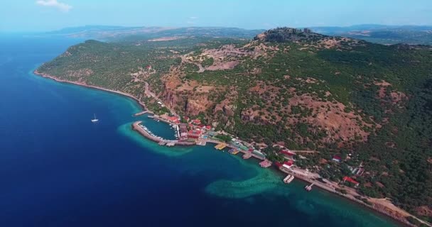 アソス また短い Behram Behramkale として知られている Anakkale トルコの Ayvack の地区の小さな歴史的な町 — ストック動画