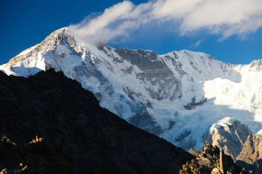 Şaşırtıcı Dağları Himalayalar - Nepal üzerinde.
