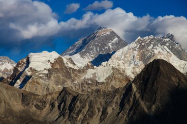 Şaşırtıcı Dağları Himalayalar - Nepal üzerinde.