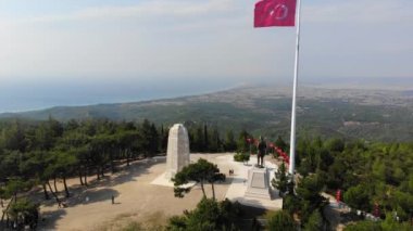 Conkbayırı - Conkbayırı'nın savaş üzerinde tepe kontrol Zanzibar Ağustos 1915'te Osmanlı savunucuları ve Britanya İmparatorluğu birliklerinin arasında bir savaş savaştı.