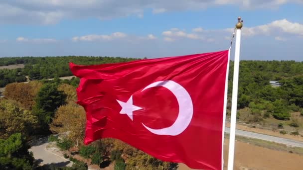 Viftade Den Turkiska Flaggan Slowmotion — Stockvideo