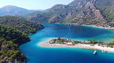 Oludeniz Mavi Lagün. Oludeniz, Türkiye'nin güneybatı sahilinde muhteşem bir plajdır..