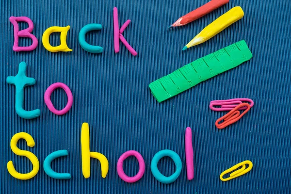 Yazıt geri okula hamuru