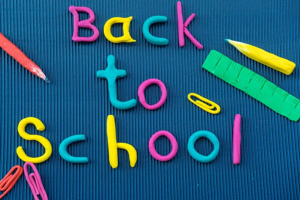 Yazıt geri okula hamuru