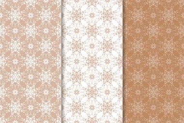 Çiçek süsler kümesi. Kahverengi, bej ve beyaz Dikişsiz desen Tekstil ve duvar kağıtları için