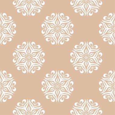 Bej renkli arka plan üzerinde beyaz çiçek süsleme. Tekstil ve duvar kağıtları için seamless modeli