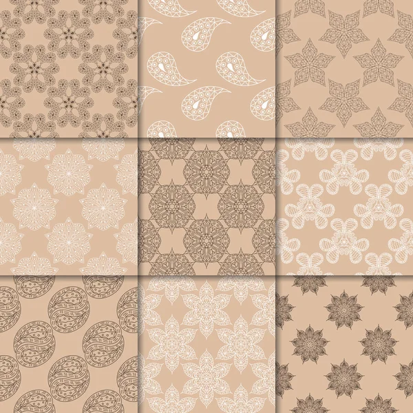 Kahverengi Bej çiçekli süsler. Kağıt için dikişsiz desen koleksiyonu Tekstil