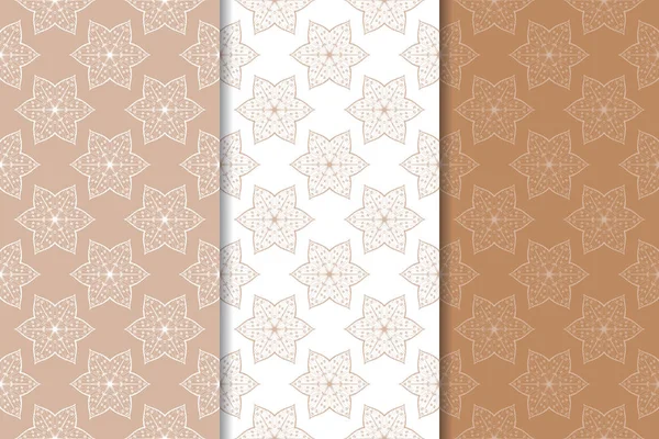 Kahverengi ve bej çiçek arka planlar kümesi. Tekstil ve duvar kağıtları için dikişsiz desen seti