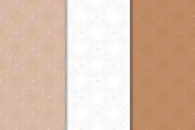 Kahverengi çiçek arka planlar. Tekstil ve duvar kağıtları için dikişsiz desen seti