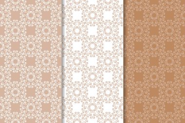 Çiçek süsler kümesi. Kahverengi, bej ve beyaz Dikişsiz desen Tekstil ve duvar kağıtları için