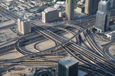 Kuşbakışı üzerinden trafik Kavşağı