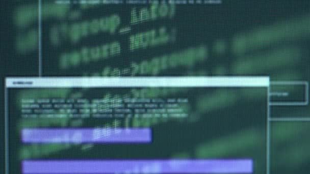 Hacker Profesional Que Trabaja Con Múltiples Pantallas Transferencia Datos Línea — Vídeo de stock