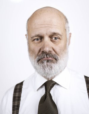 Hayal kırıklığına üzgün üst düzey adam beyaz arka plan üzerinde poz headshot