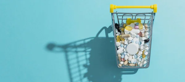 Аптечні покупки та зловживання наркотиками — стокове фото