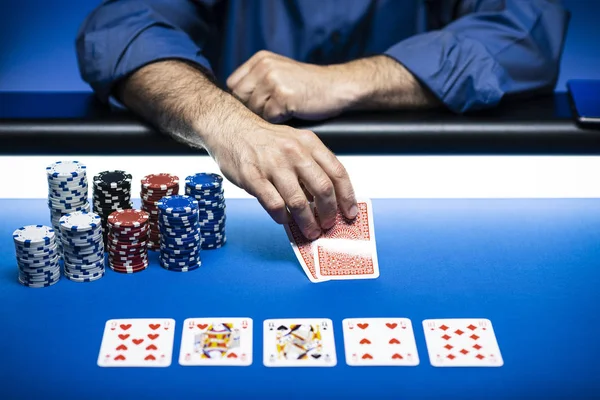 Texas Hold 'em torneio de poker no casino — Fotografia de Stock