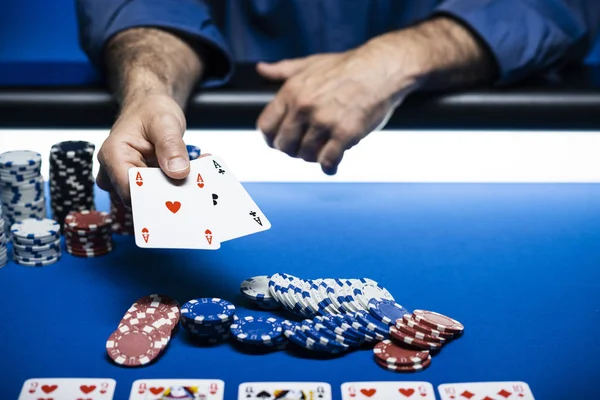 Hold 'em Texas poker tournament at casino — Stock Photo, Image