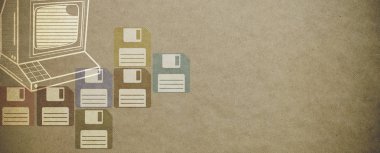 Vintage bilgisayar ve disketler