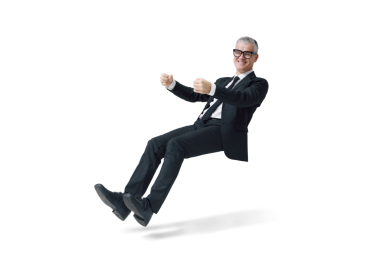 Mutlu şirket işadamı görünmez bir araba kullanıyor. Elinde hayali bir direksiyon tutuyor ve havada süzülüyor.