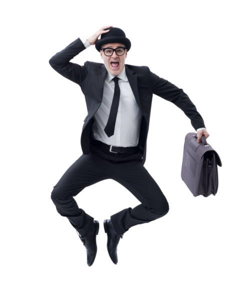 Elinde evrak çantası olan koyu renk takım elbiseli bir işadamı başarısını kutlarken sevinçle atlıyor..